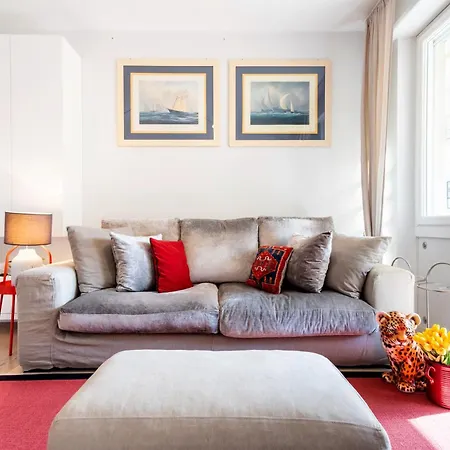 Elegantis Penthouse In The Heart Of With Private Terrace And View Rom