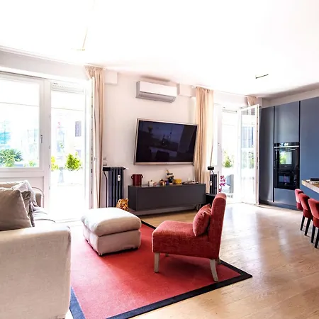 Apartment Elegantis Penthouse In The Heart Of With Private Terrace And View